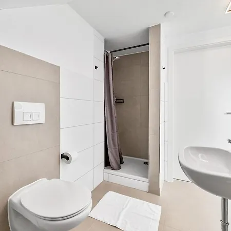 Apartmán Zentral - 4 Schlafzimmer - Kueche - Waschmaschine Ludwigsburg