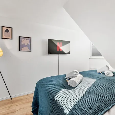 Apartment Zentral - 4 Schlafzimmer - Kueche - Waschmaschine *