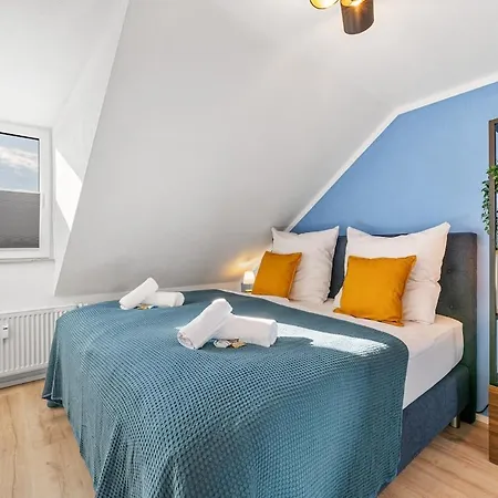 Zentral - 4 Schlafzimmer - Kueche - Waschmaschine Ludwigsburg